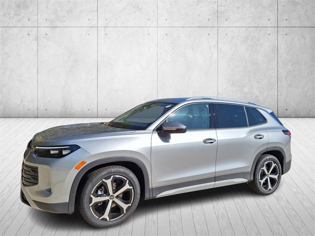 New 2025 Volkswagen Tiguan SE