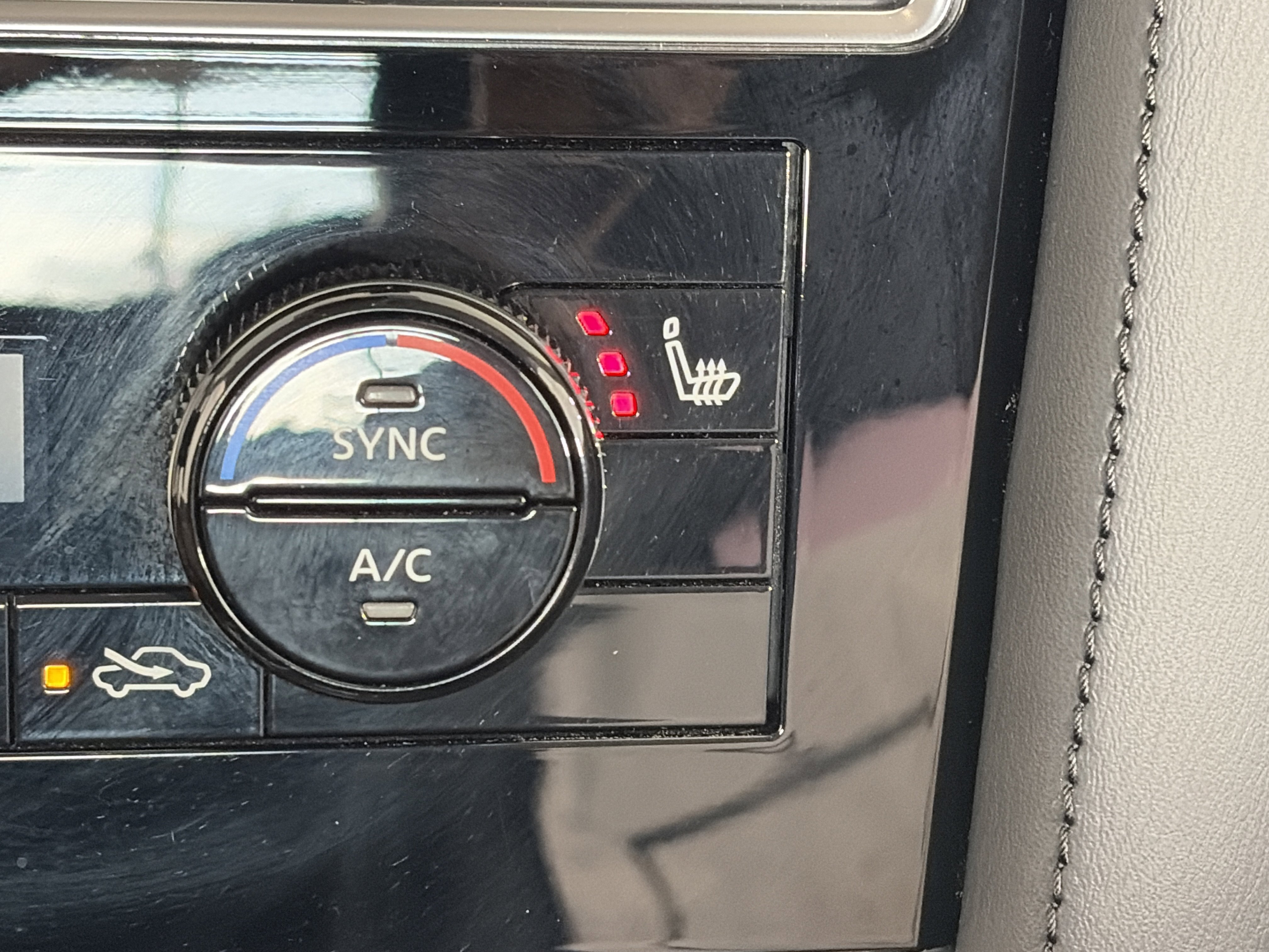 Certified 2023 Nissan Armada SL w/ Captain's Chairs Package image 26