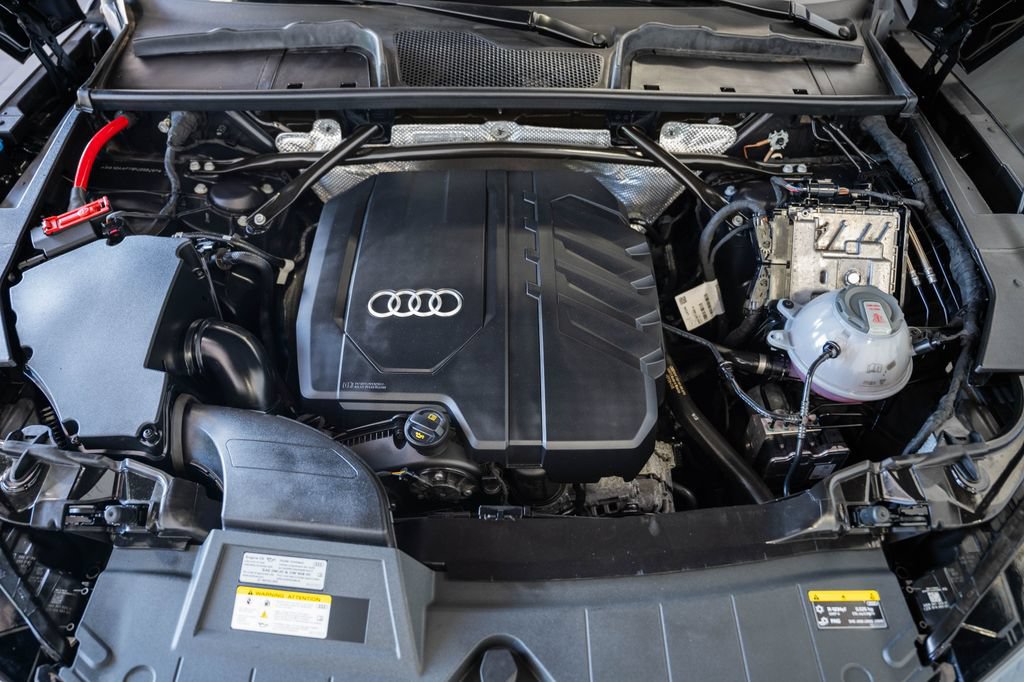 Used 2023 Audi Q5 2.0T Premium w/ Convenience Package AWD/4WD image 21