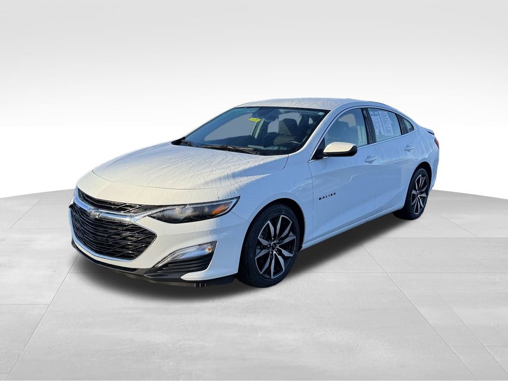 Used 2022 Chevrolet Malibu RS image 3