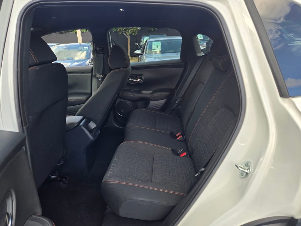 Used 2025 Honda HR-V Sport image 14