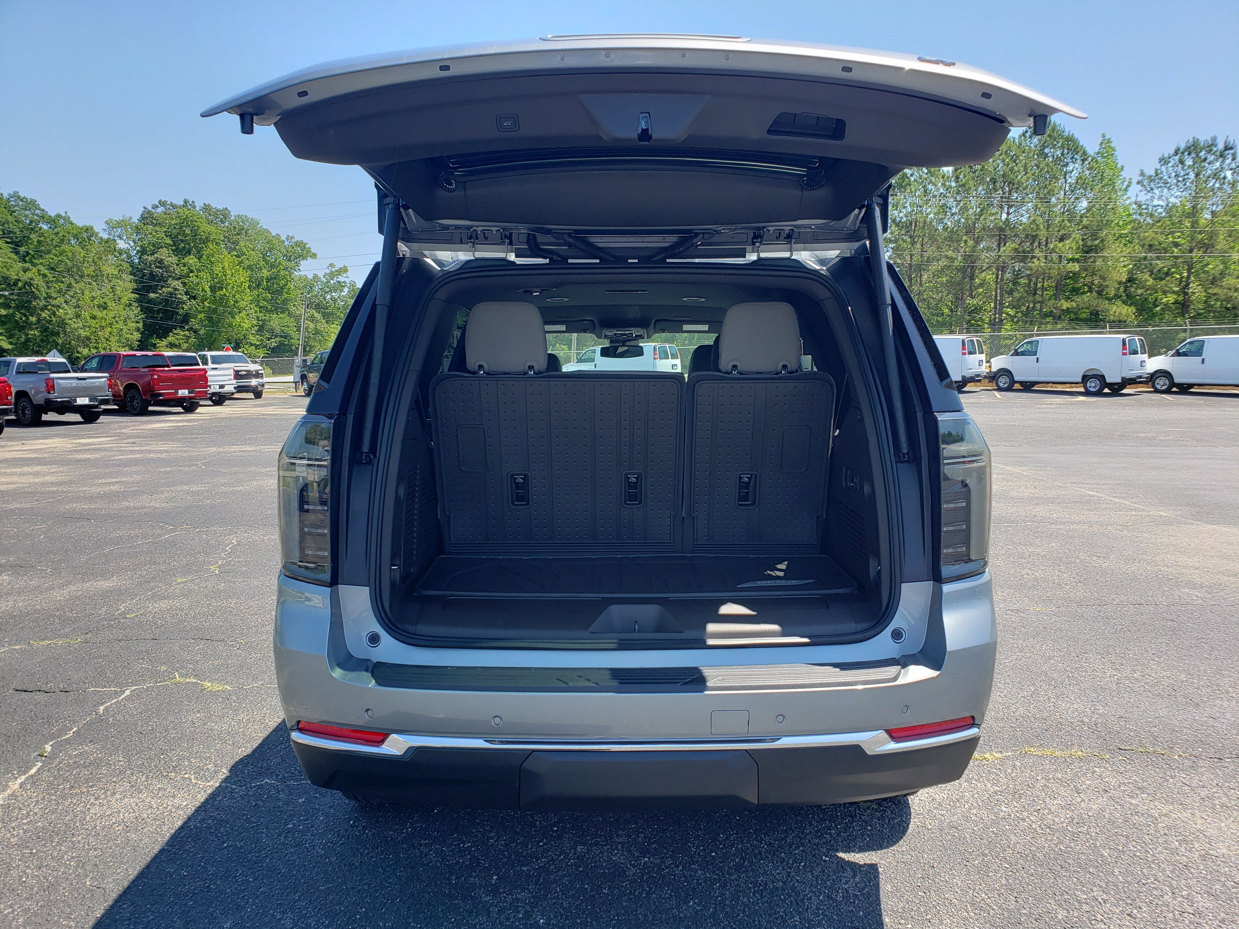 New 2026 Chevrolet Tahoe LT w/ Comfort Package RWD image 7