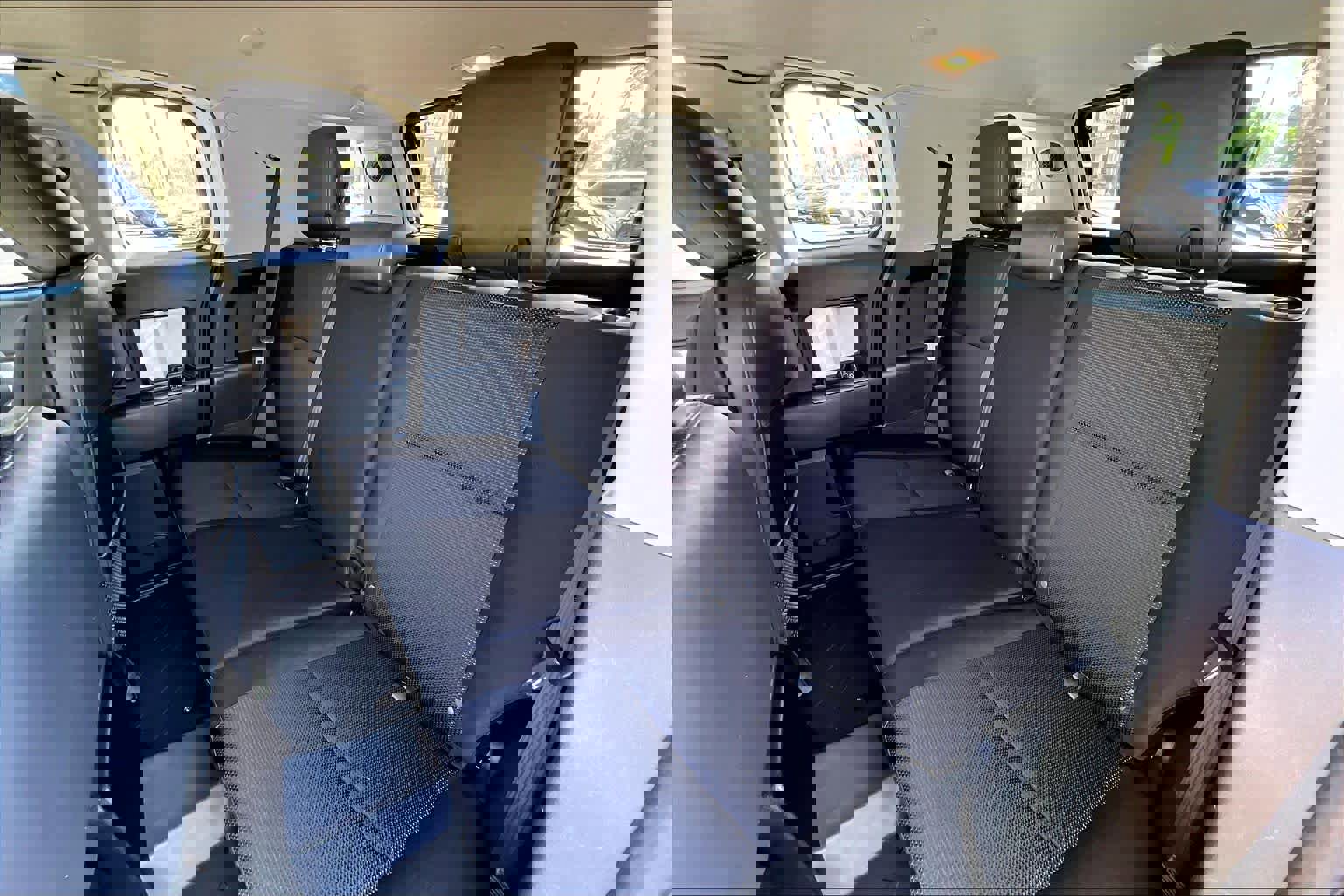 Used 2014 Toyota FJ Cruiser 4WD w/ Upgrade Package image 18