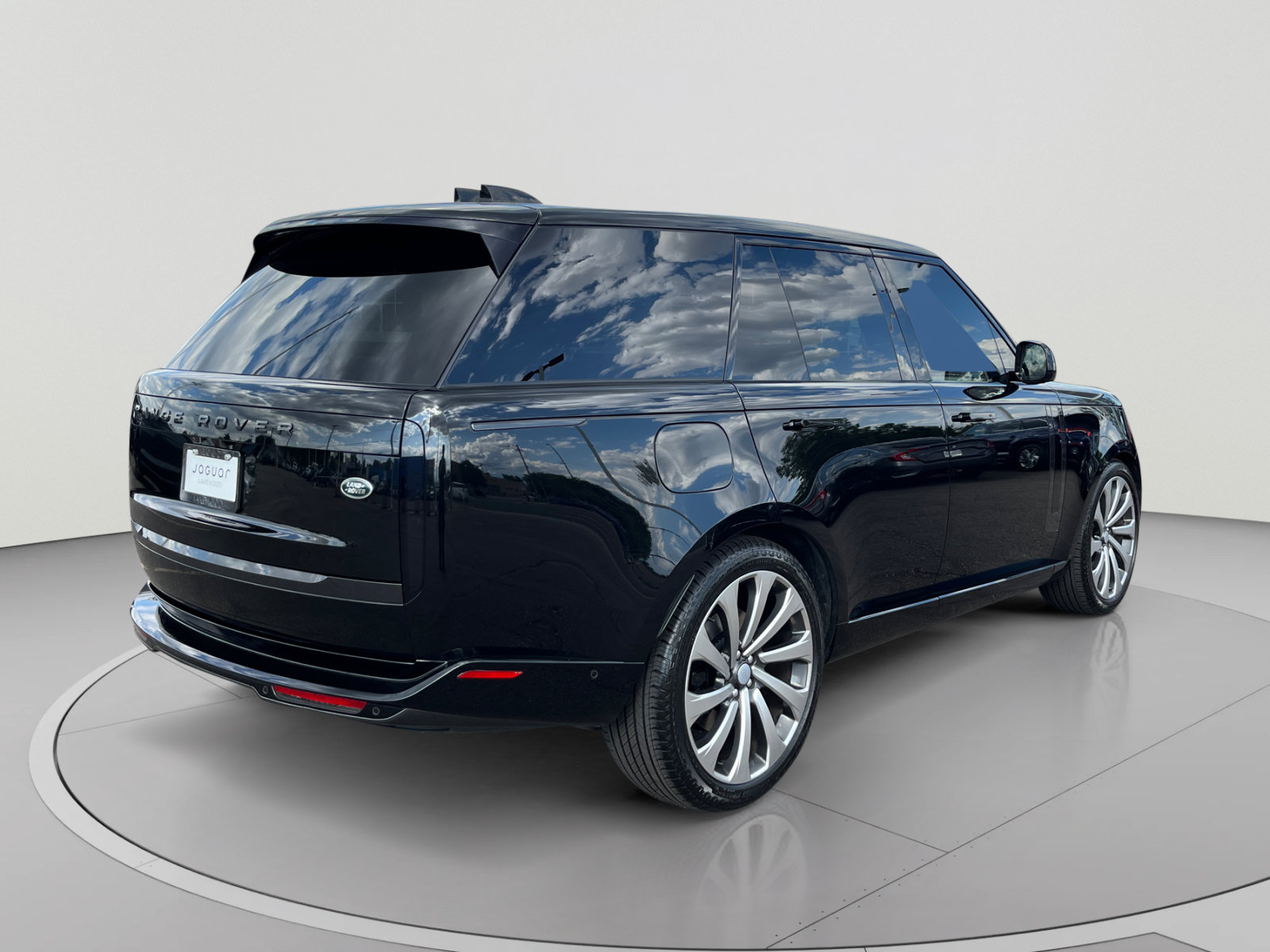 Used 2023 Land Rover Range Rover SE AWD/4WD image 5