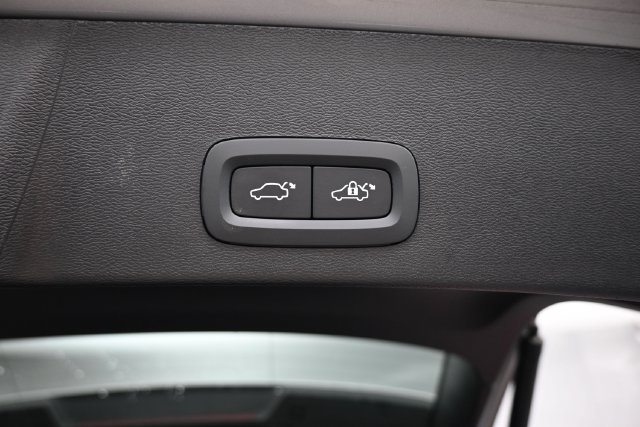 Used 2023 Volvo XC40 Recharge Plus AWD/4WD image 29