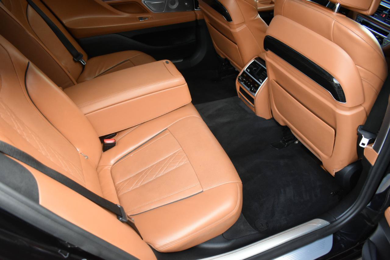 Used 2018 BMW 750i xDrive AWD/4WD image 26