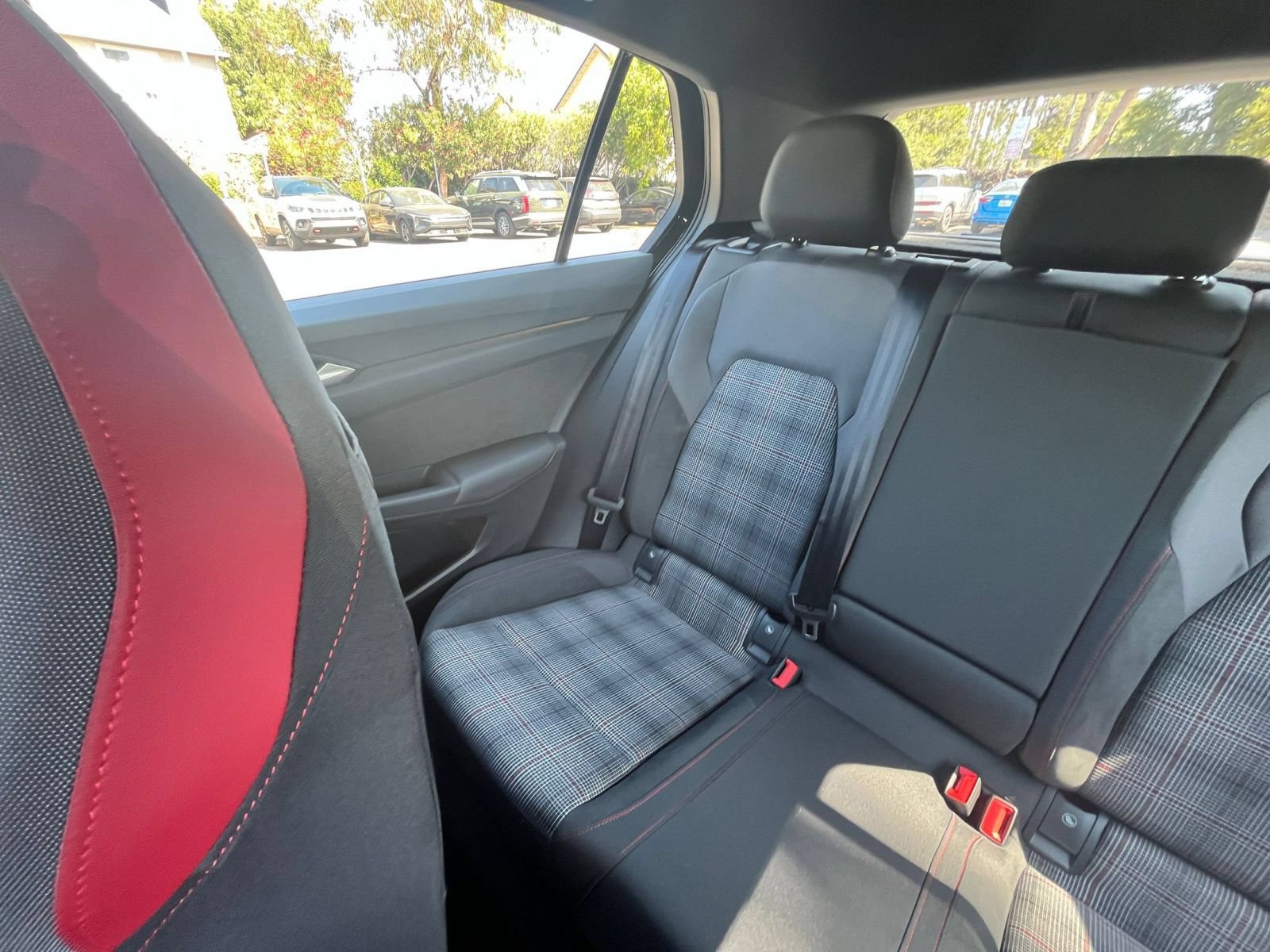 Used 2026 Volkswagen Golf S FWD image 32