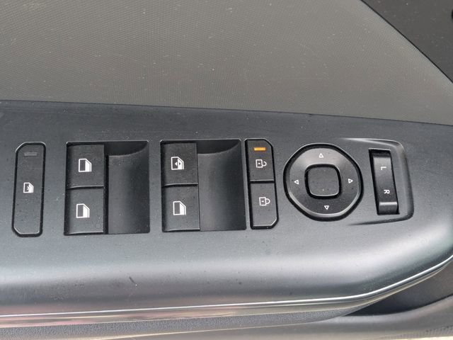 Used 2025 Kia K4 LXS image 12