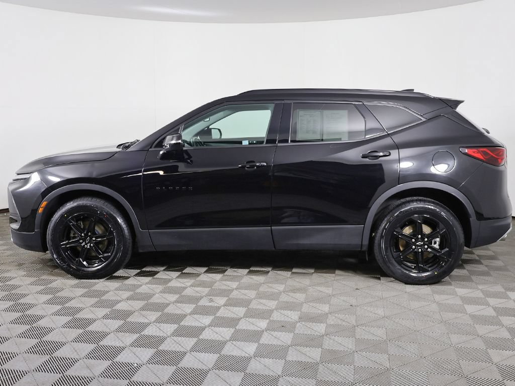 Used 2023 Chevrolet Blazer LT w/ Midnight/Sport Edition AWD/4WD image 17