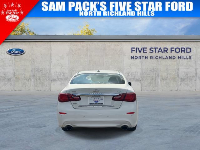 Used 2015 INFINITI Q70 3.7 AWD/4WD image 9