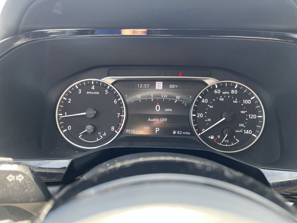 Used 2025 Nissan Pathfinder SL AWD/4WD image 15