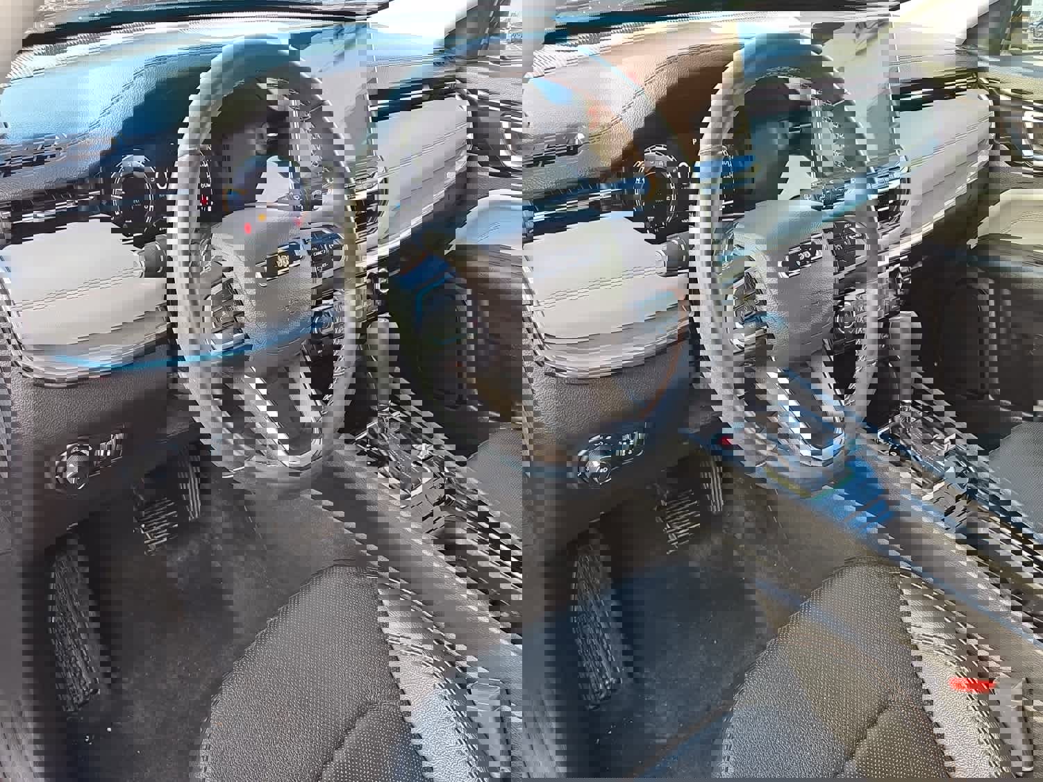 Used 2022 Jeep Compass Limited w/ Elite Group image 11