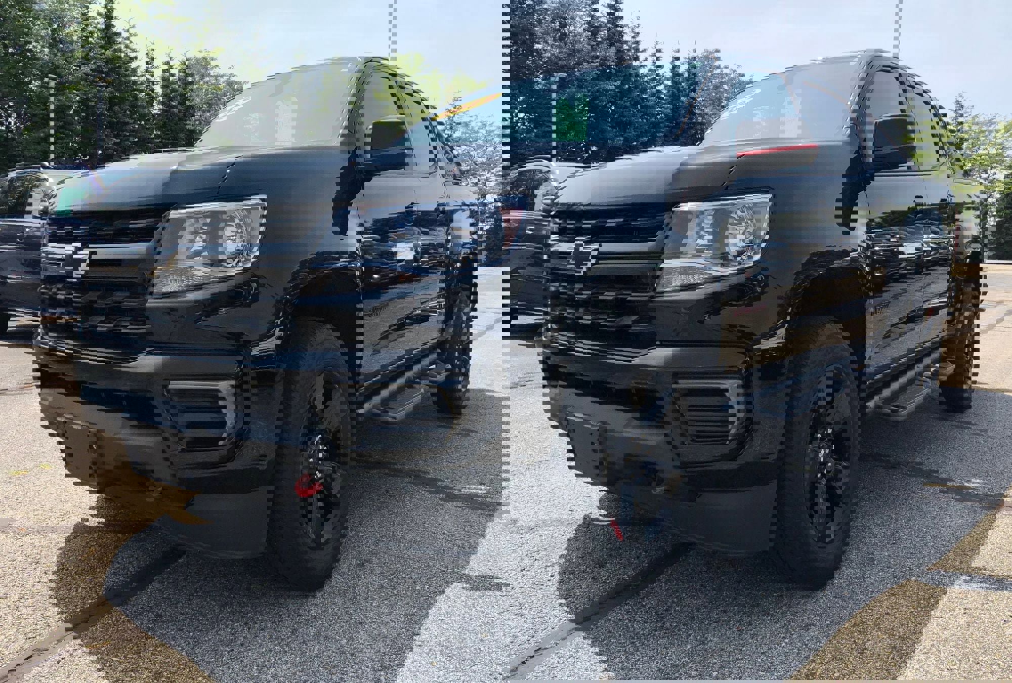 Used 2022 Chevrolet Colorado LT w/ Redline Special Edition image 3