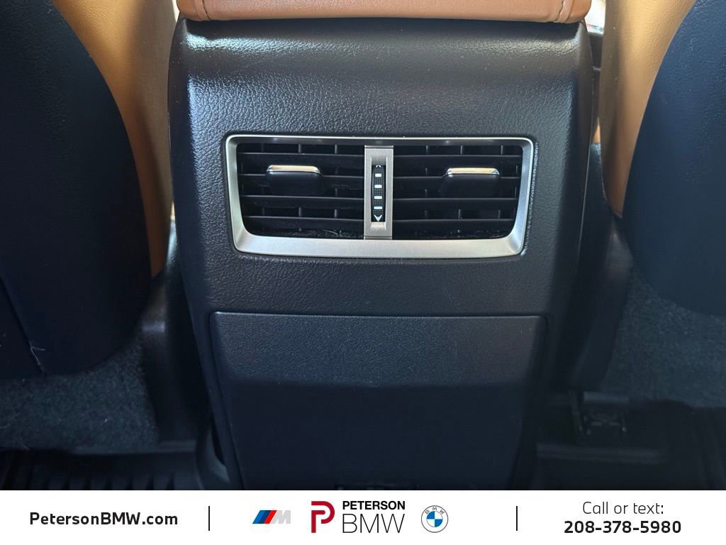 Used 2022 Lexus RX 350L Premium w/ Premium Package image 23