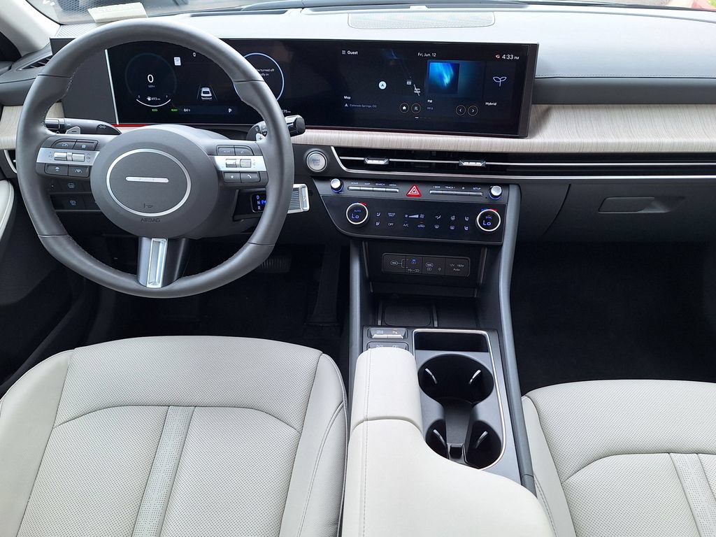 New 2025 Hyundai Sonata Limited FWD image 15