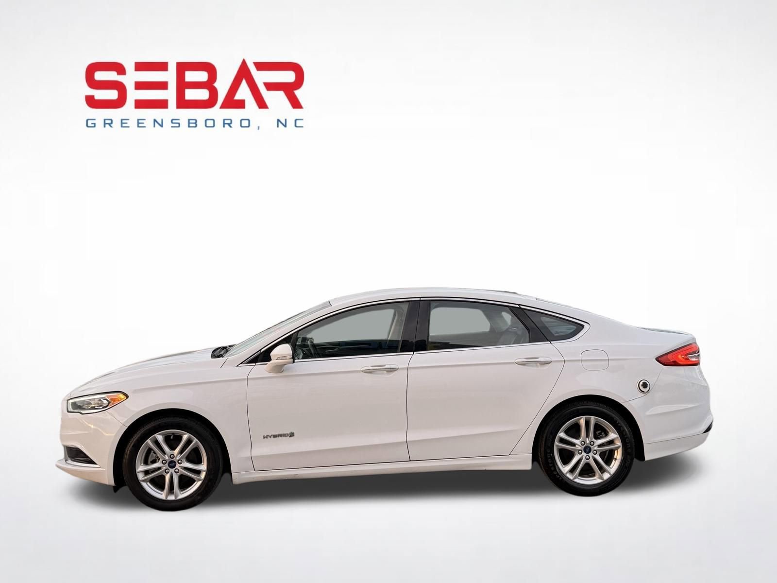 Used 2018 Ford Fusion SE w/ Equipment Group 602A FWD image 9
