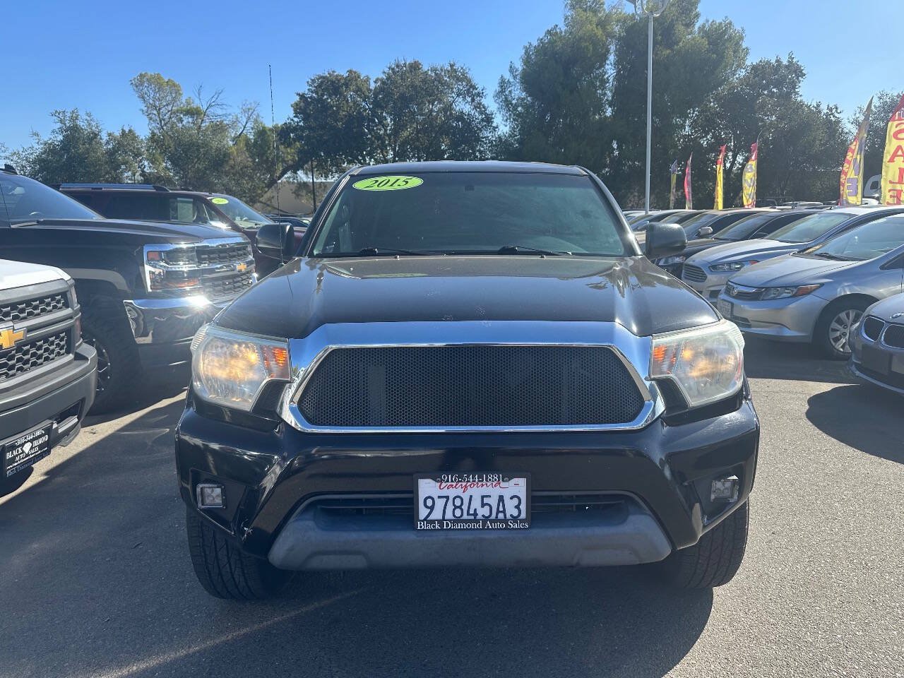 Used 2015 Toyota Tacoma PreRunner w/ SR5 Package RWD image 2