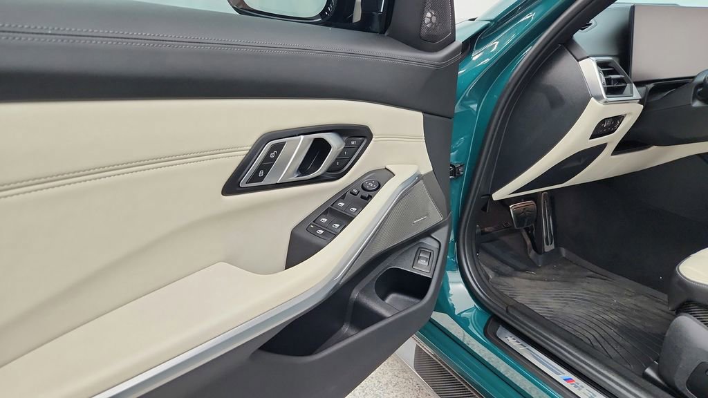 Used 2023 BMW M3 Competition w/ M Carbon Exterior Package image 18