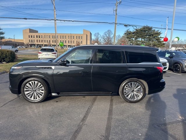 Used 2025 INFINITI QX80 Sensory image 8