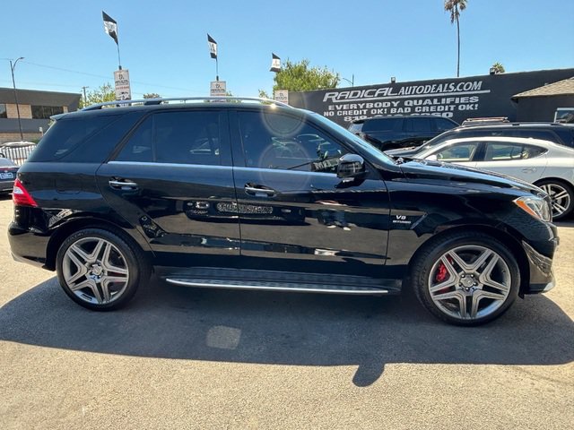 Used 2015 Mercedes-Benz ML 63 AMG 4MATIC w/ AMG Performance Package image 26