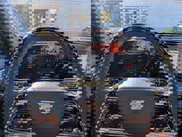 New 2026 Cadillac Vistiq Sport w/ LPO, Floor Liner Package image 30