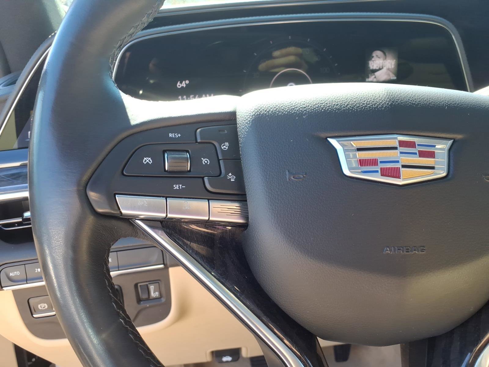 Used 2021 Cadillac Escalade ESV Premium Luxury w/ Performance Package image 17