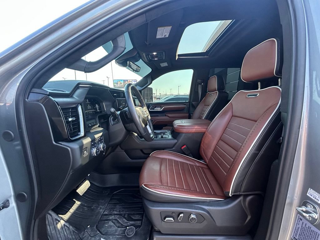 Used 2024 GMC Sierra 2500 Denali Ultimate w/ Max Trailering Package AWD/4WD image 7