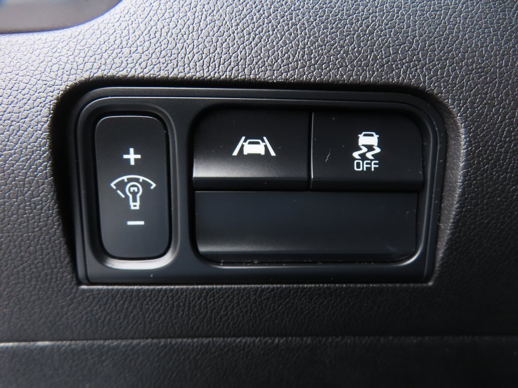 Used 2022 Kia Sorento LX image 10