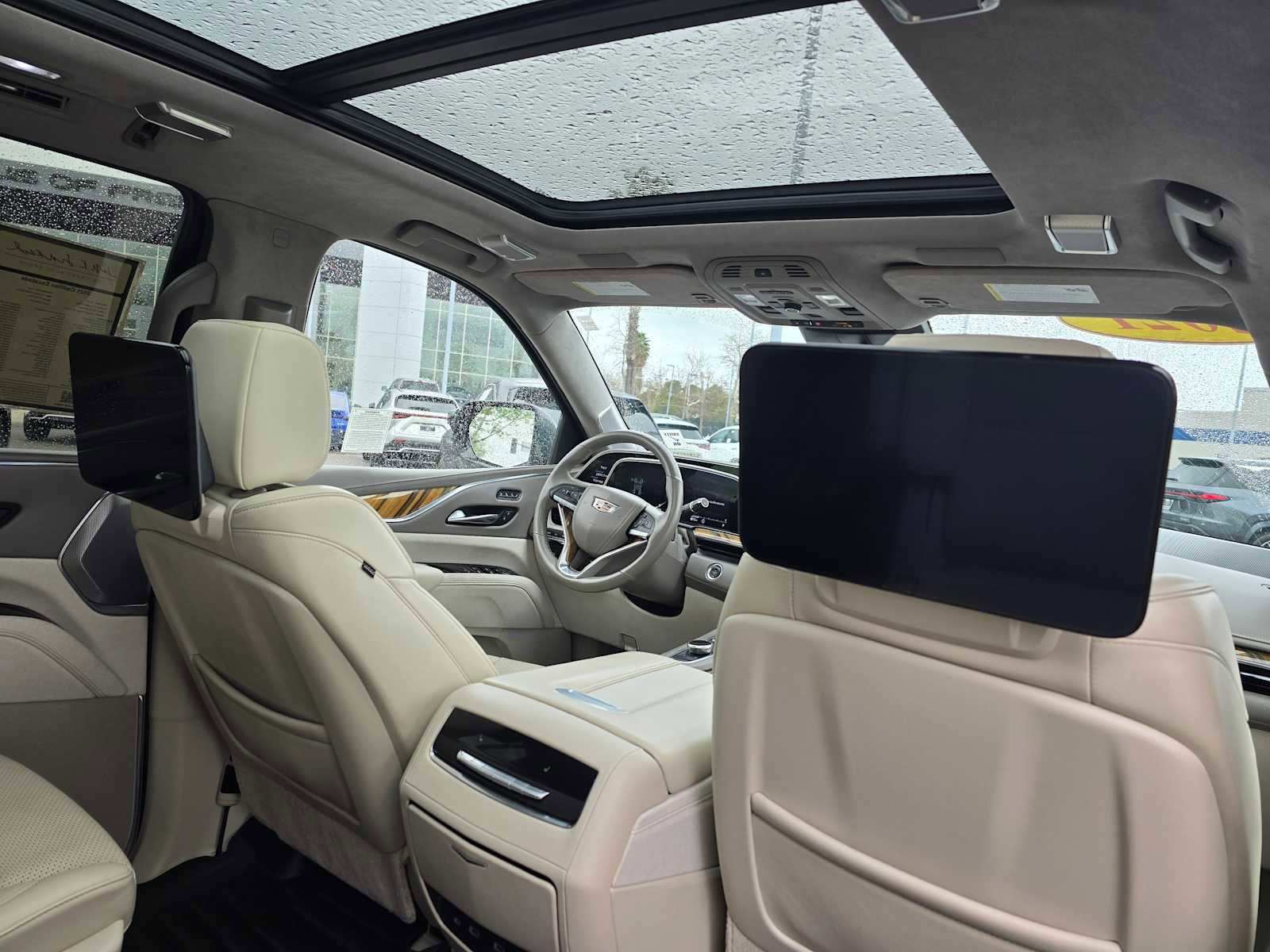Used 2021 Cadillac Escalade Premium Luxury Platinum image 15