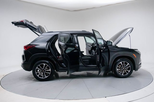 Used 2024 Chevrolet TrailBlazer LT w/ Convenience Package image 17