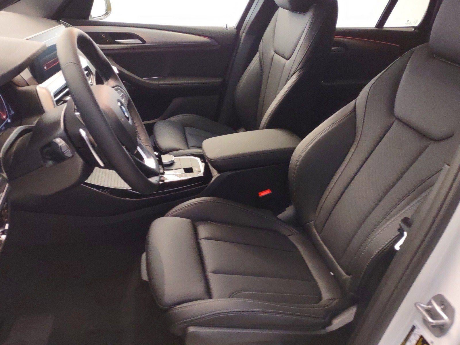 New 2024 BMW X3 sDrive30i w/ Convenience Package RWD image 5