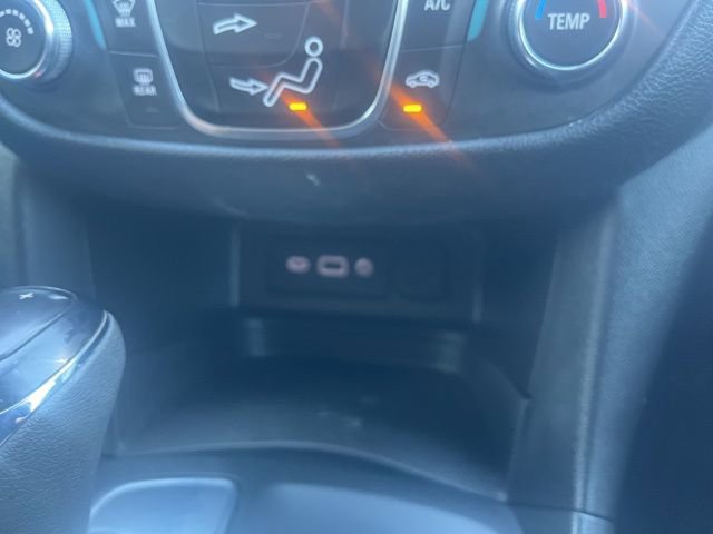 Used 2020 Chevrolet Equinox LT image 24