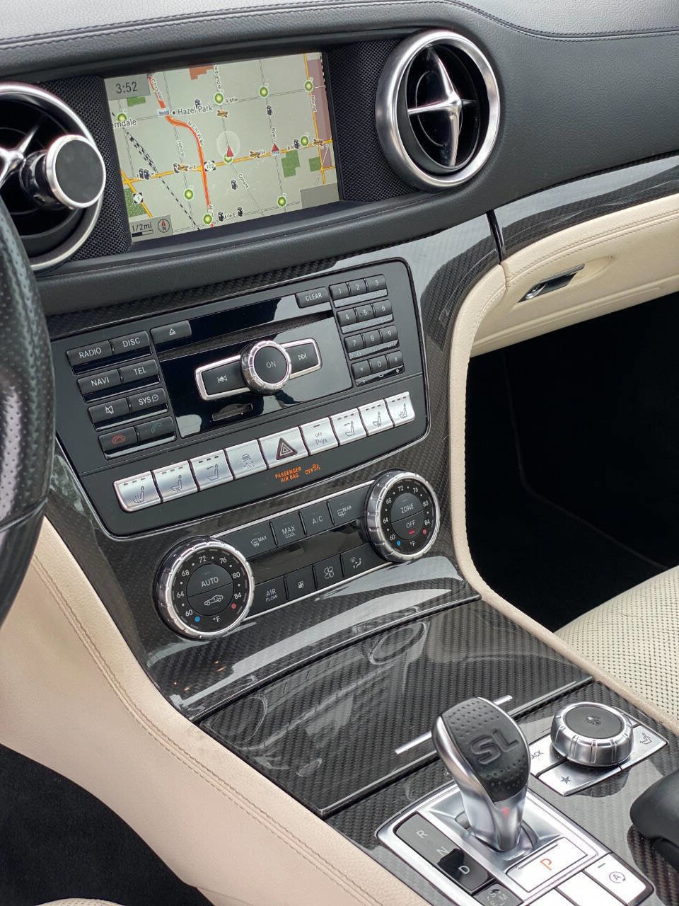 Used 2016 Mercedes-Benz SL 550 image 8