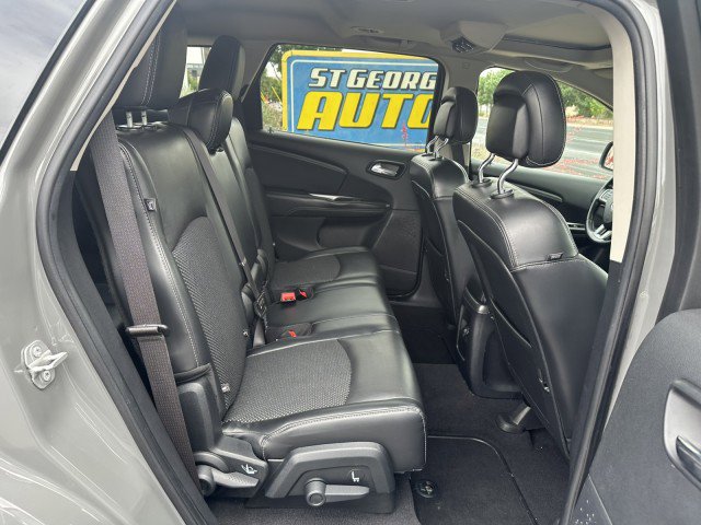 Used 2020 Dodge Journey Crossroad FWD image 17
