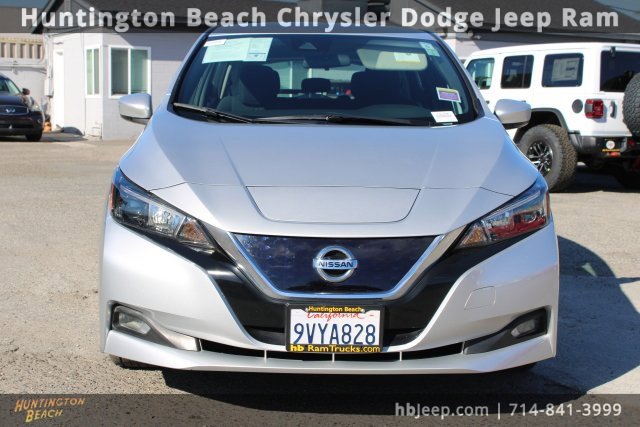 Used 2022 Nissan Leaf SV image 2