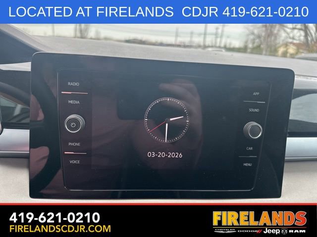 Used 2025 Volkswagen Taos SE AWD/4WD image 21