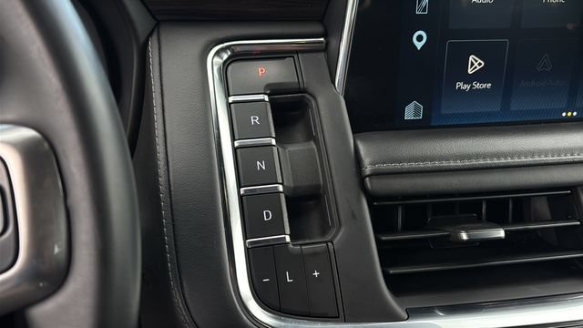Used 2023 Chevrolet Suburban LT RWD image 29