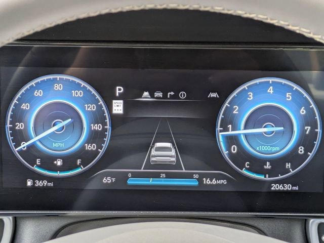 Used 2025 Hyundai Elantra SEL image 30