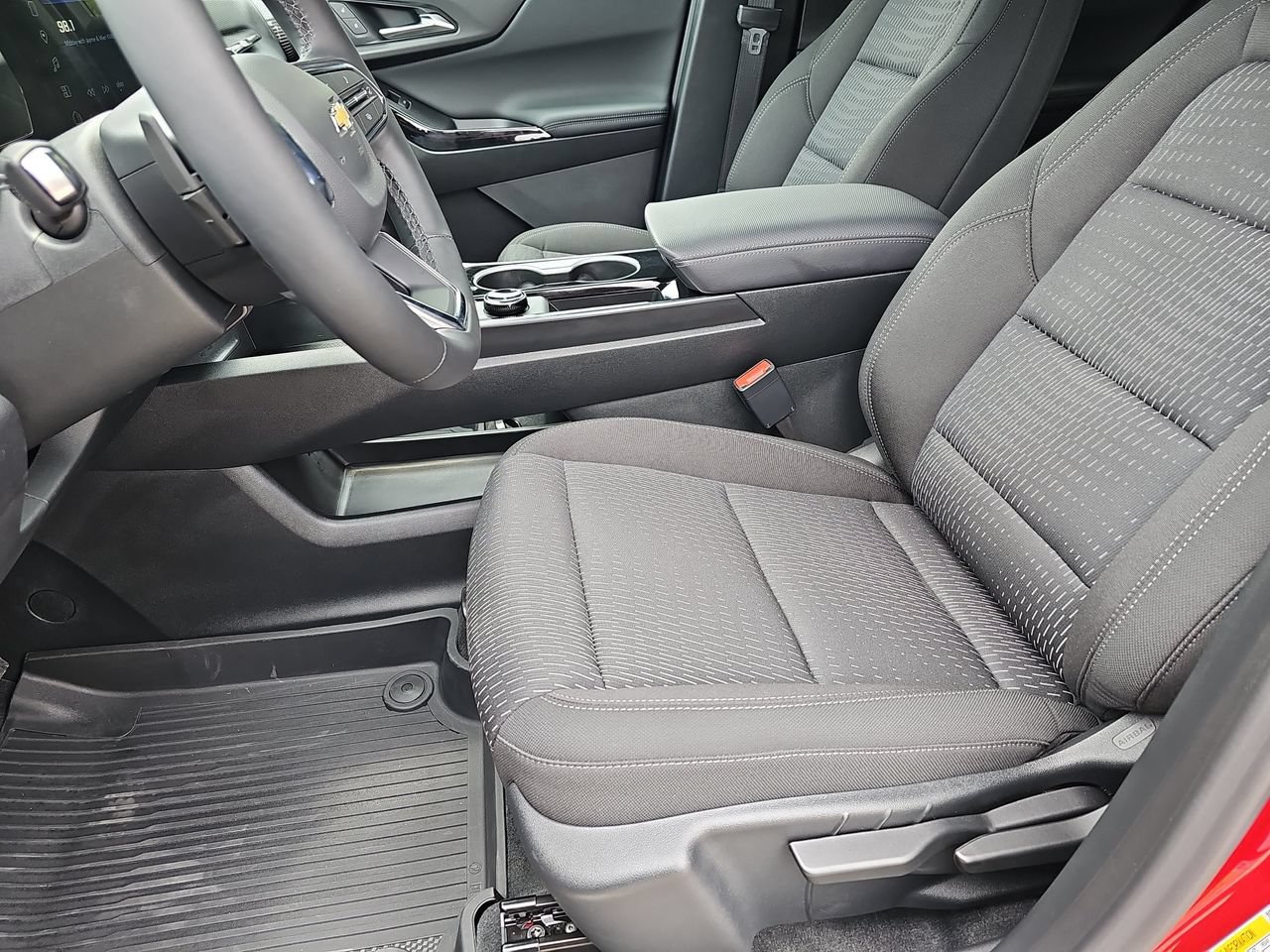 Certified 2026 Chevrolet Equinox LT w/ Safety and Technology Package AWD/4WD image 19