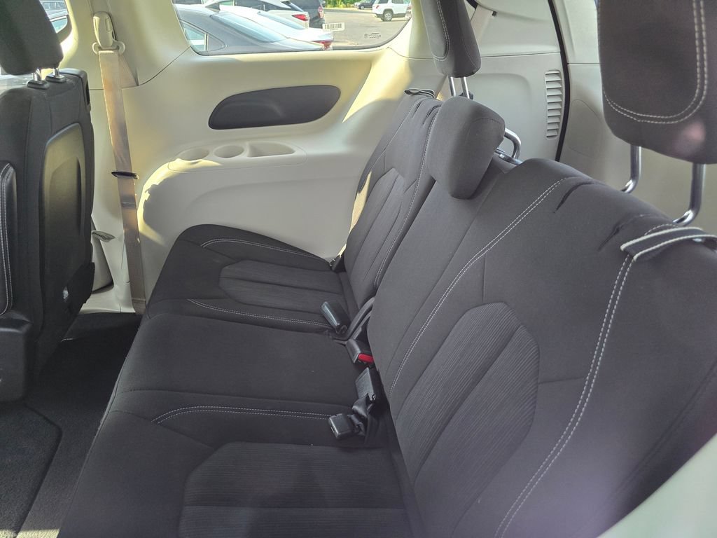 Used 2023 Chrysler Voyager LX FWD image 26