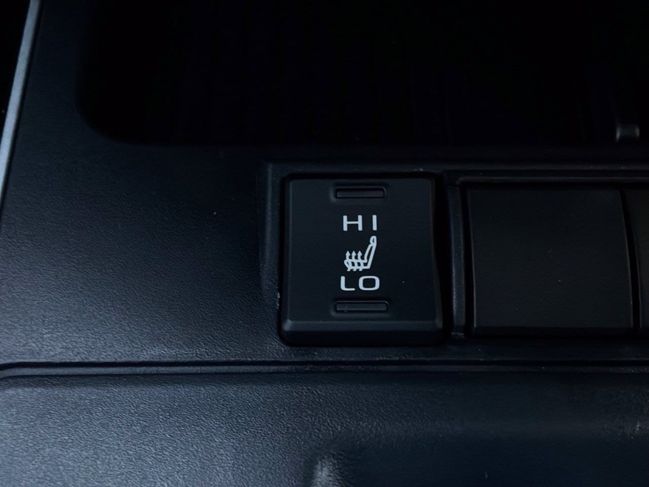 New 2026 Toyota Corolla Cross XLE FWD image 27