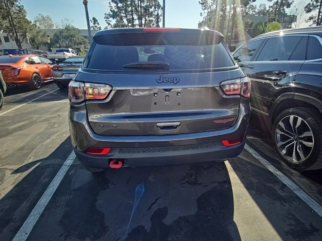 Used 2023 Jeep Compass Trailhawk image 5