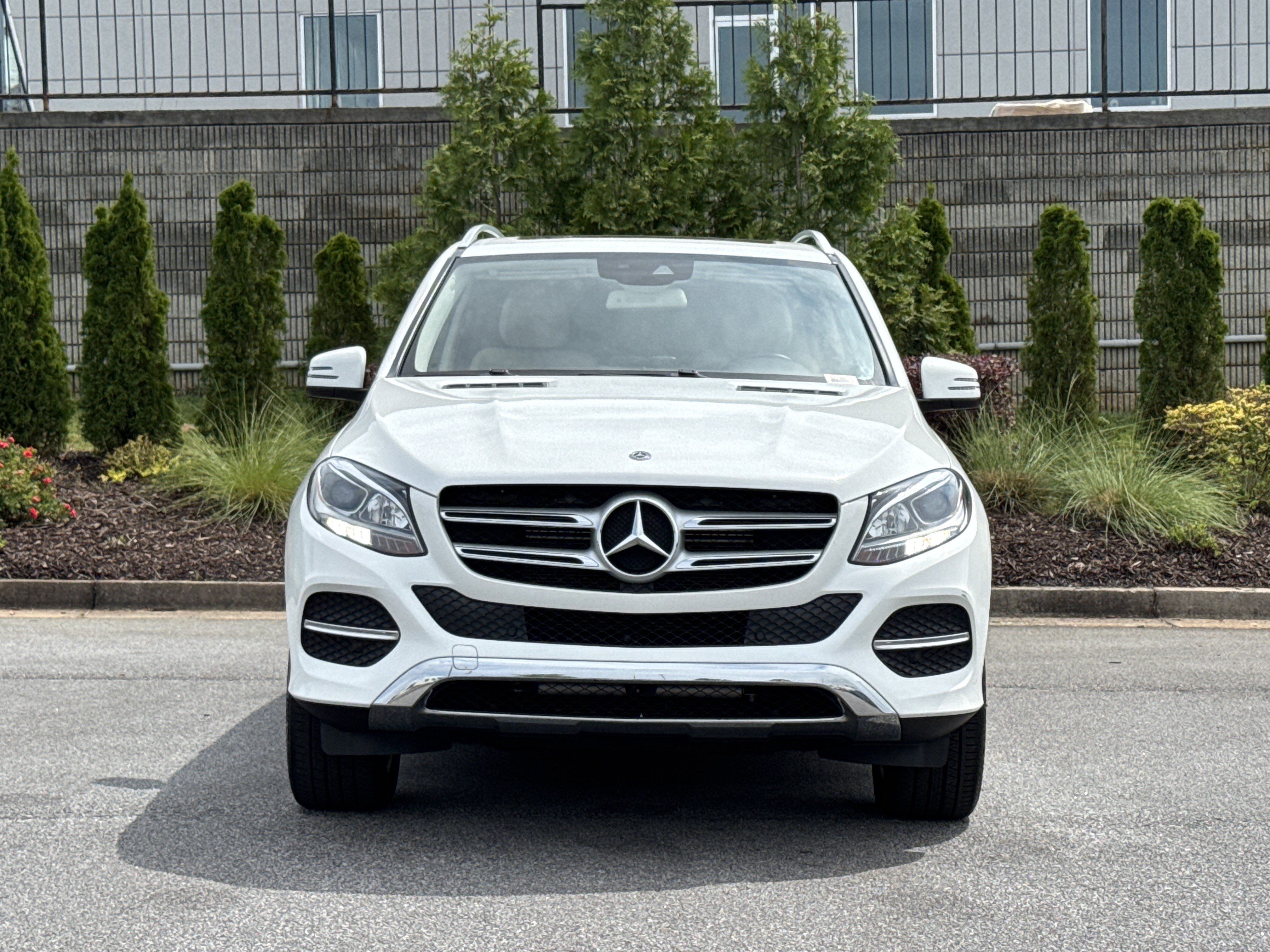 Used 2018 Mercedes-Benz GLE 350 image 3