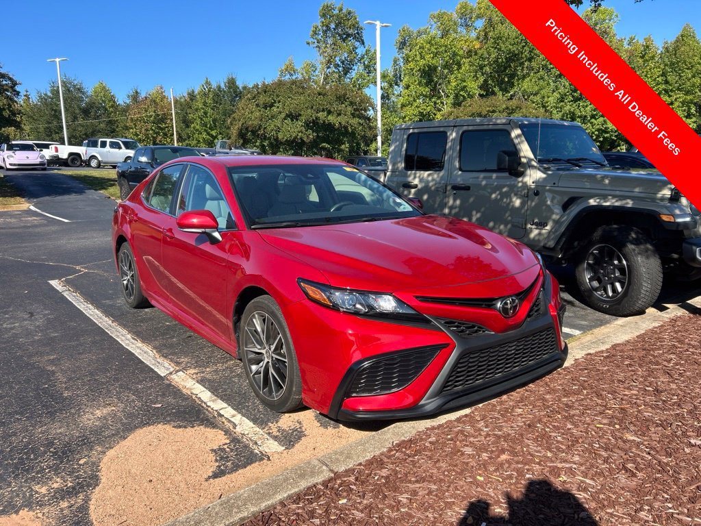 Used 2021 Toyota Camry SE w/ Convenience Package