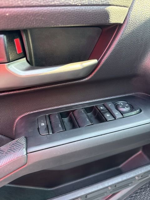 Used 2025 Toyota Tacoma TRD Off-Road AWD/4WD image 15