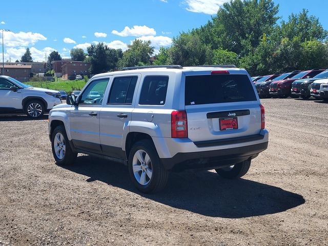 Used 2011 Jeep Patriot Sport w/ Tire & Wheel Group AWD/4WD image 3