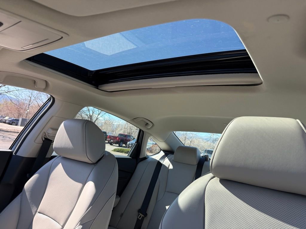 Certified 2025 Honda Accord Touring image 27