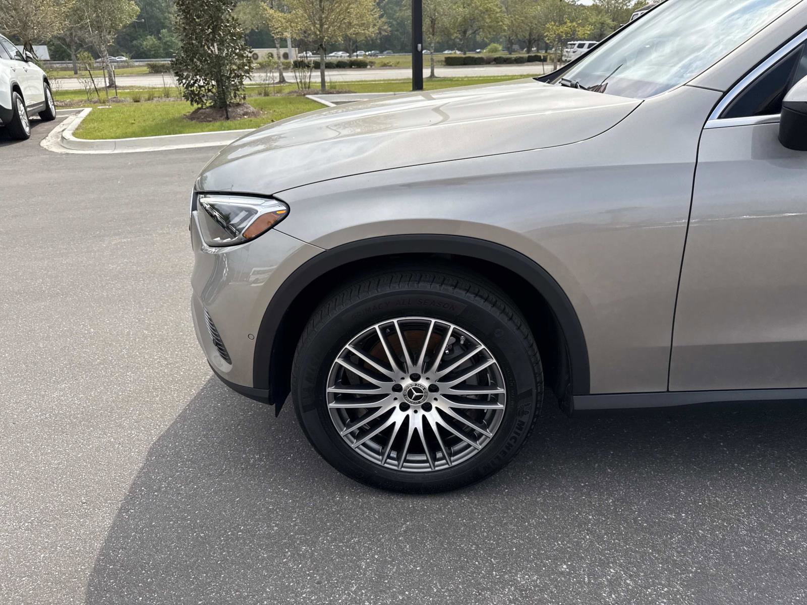 Used 2024 Mercedes-Benz GLC 300 image 10