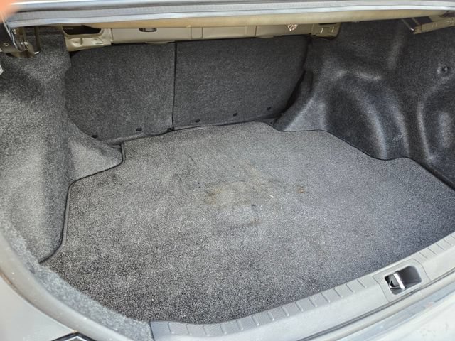 Used 2017 Toyota Corolla LE w/ Carpet Mat Package (TMS) FWD image 15