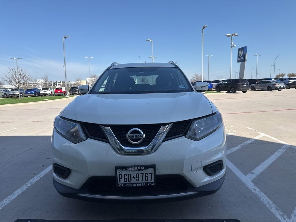 Used 2016 Nissan Rogue SV image 3